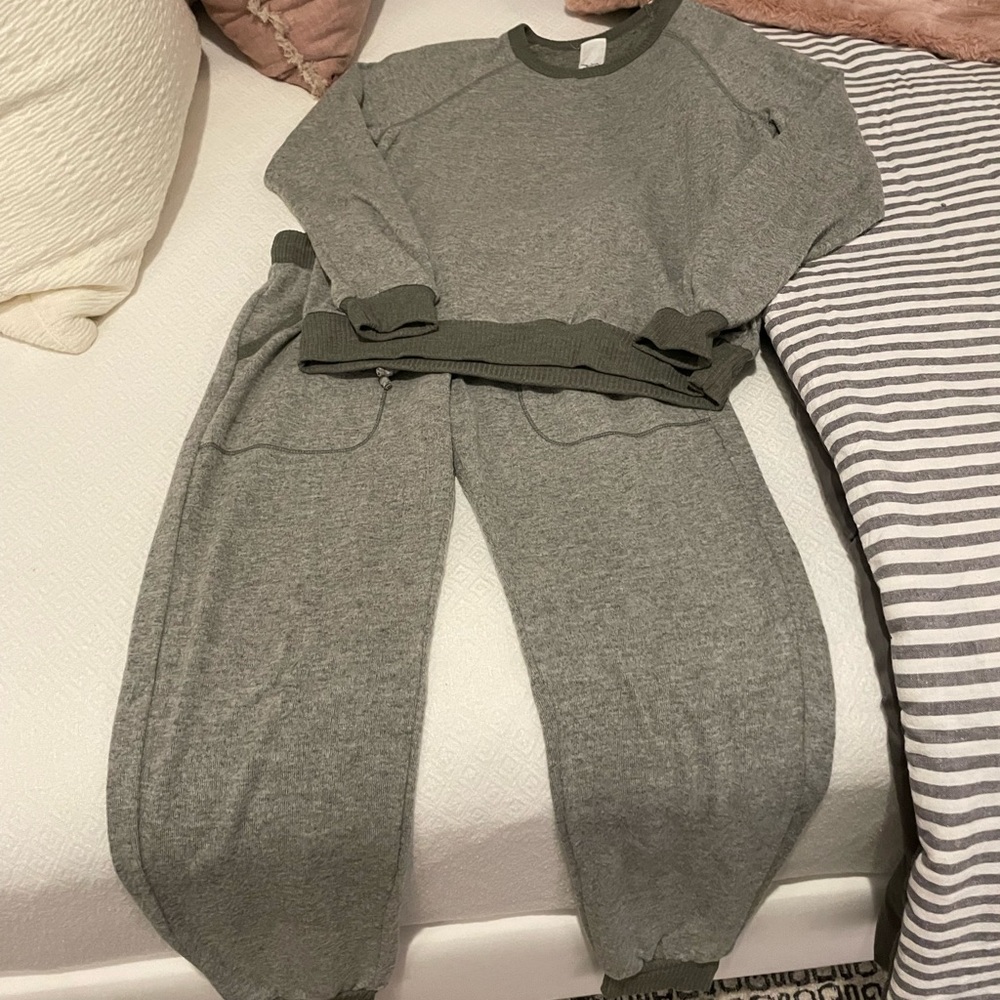 Project Social T set